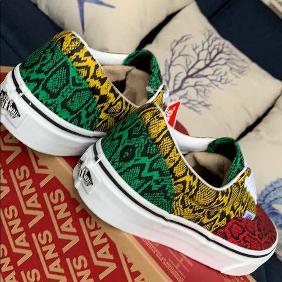 VANS ERA MULTI PYTHON Rasta/TrWht WMNS - Picture 11 of 16